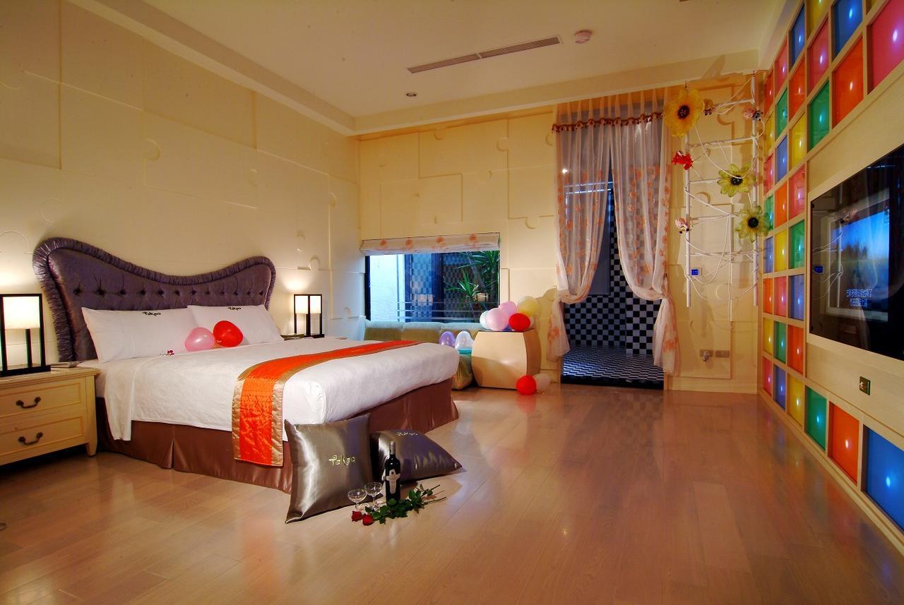 Takao Love Motel Kaohsiung Esterno foto
